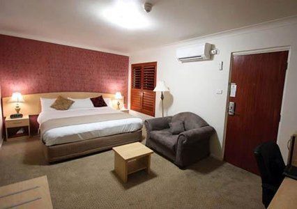 Motel Country Plaza 4*